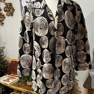 Black and White Swirl Patterned jacket